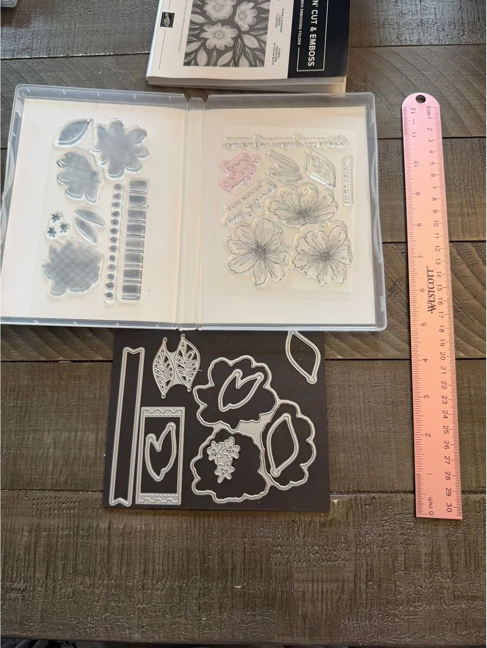 Stampin’ Up Art In Bloom stamp set & Bloom Dies & Bloom Hybrid Embossing Folder